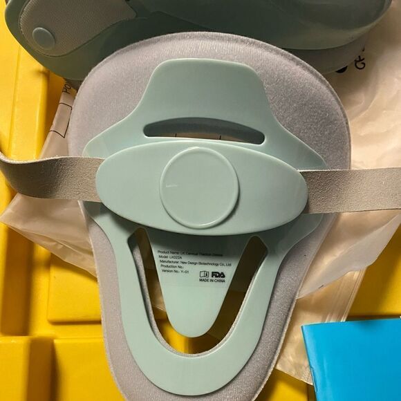*NWOT* LK Cervical Traction Device - Picture 6 of 8
